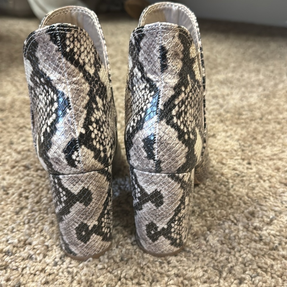 Excellent condition booties - Picture 5 of 5